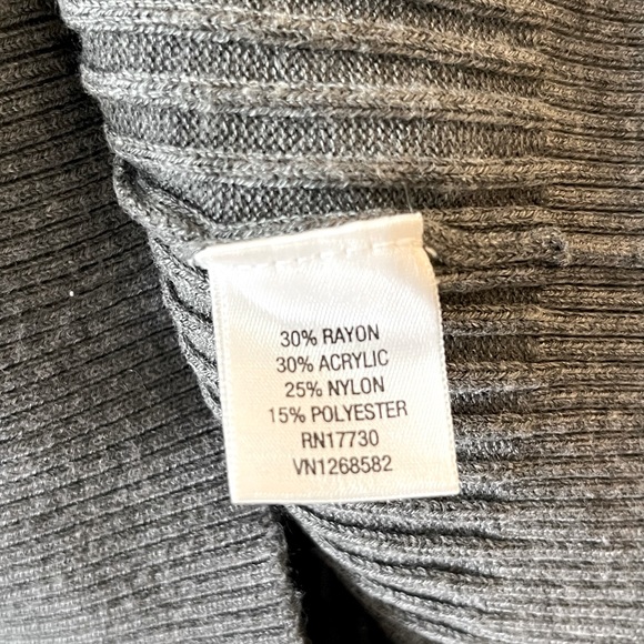 Gray Crew Neck Sweater, Merona, Women’s Size S - Picture 8 of 8